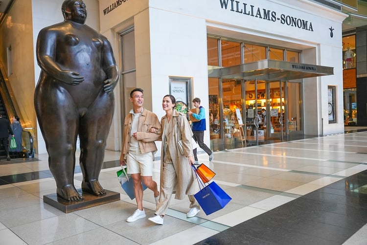 The Shops at Columbus Circle — New York