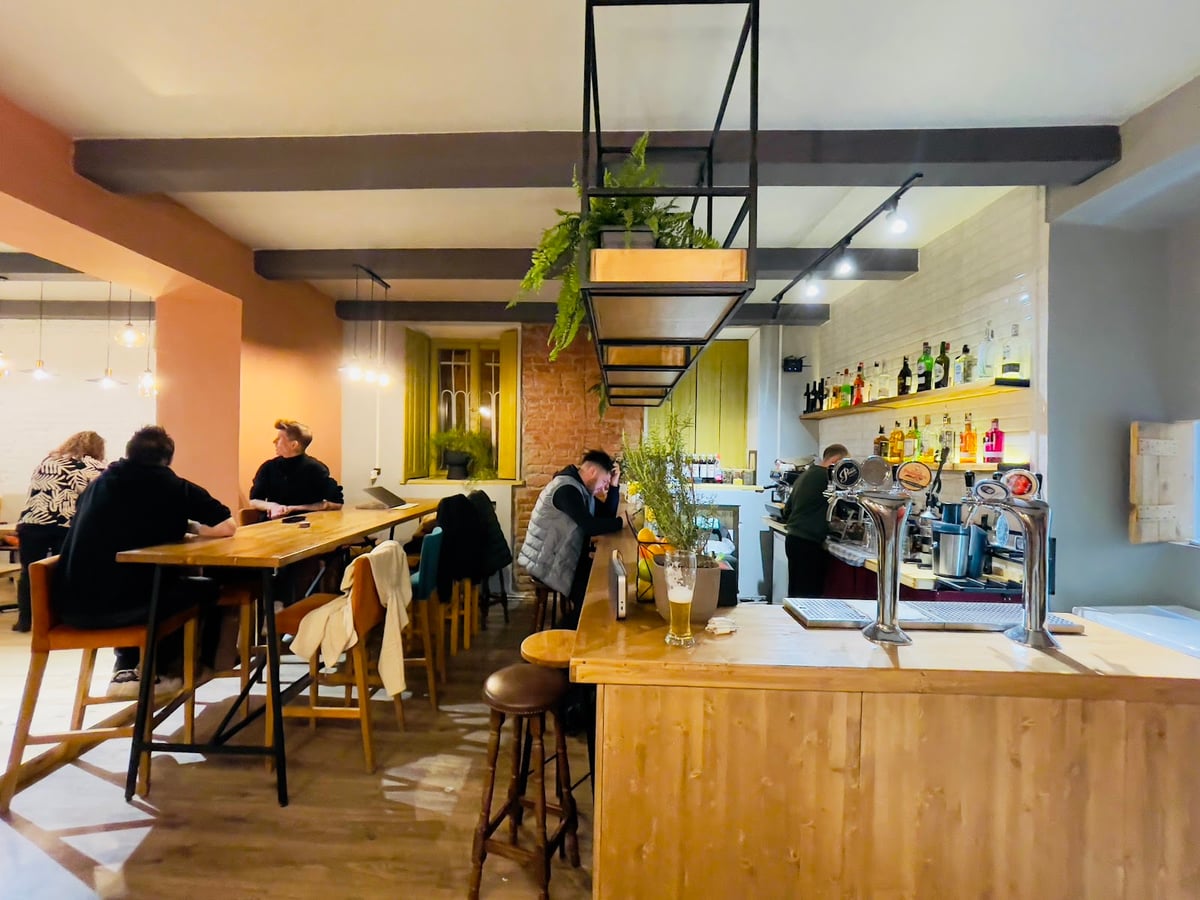 21PM — Kitchen, Coffee & Bar