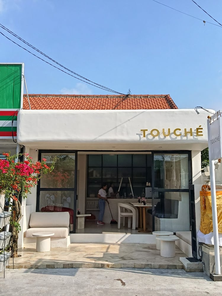 Touche Tumbak bayuh — Bali