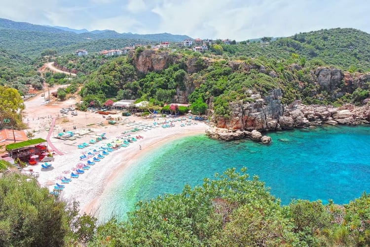 Büyükçakıl Plajı — Antalya