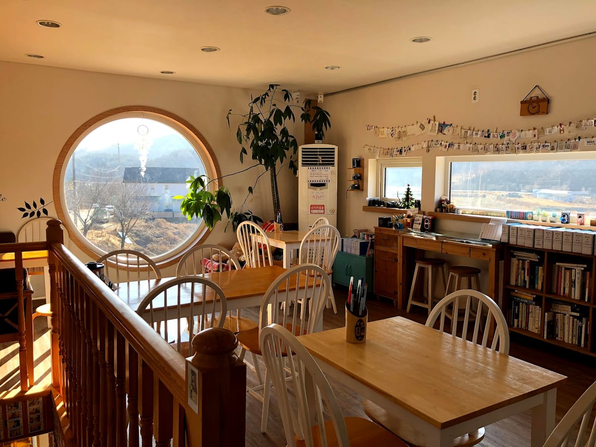 Dreamy Camera Cafe