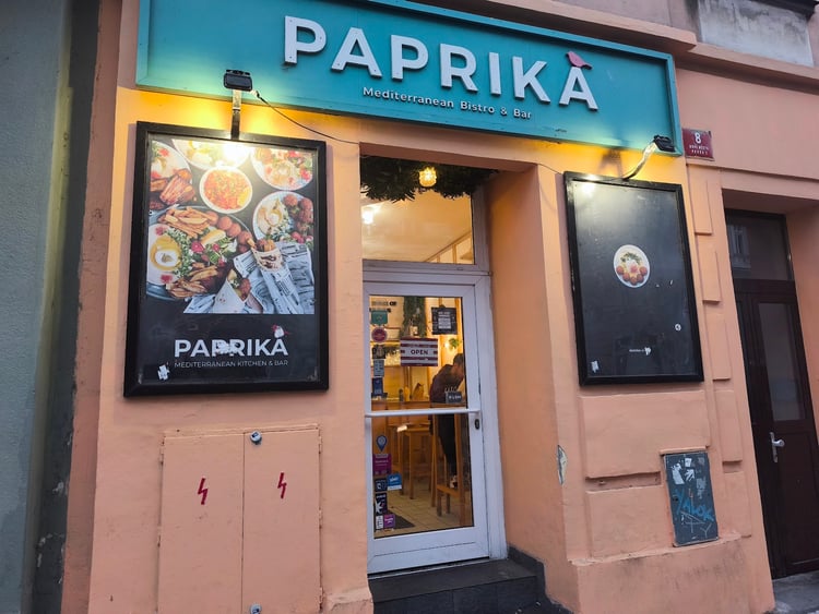 PAPRIKA - Mediterranean Kitchen & Bar — Praha 2