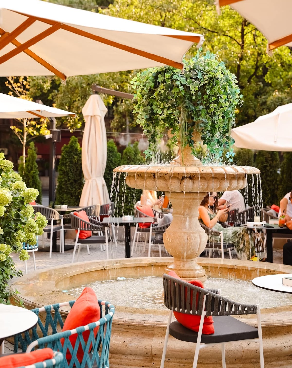 Storia Bar Restaurant