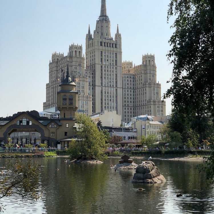 Moscow โ Moscow